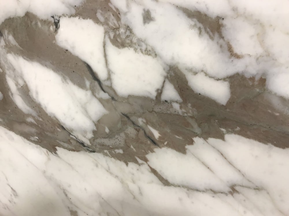 Calcatta Vagli Marble Countertops - Image 4